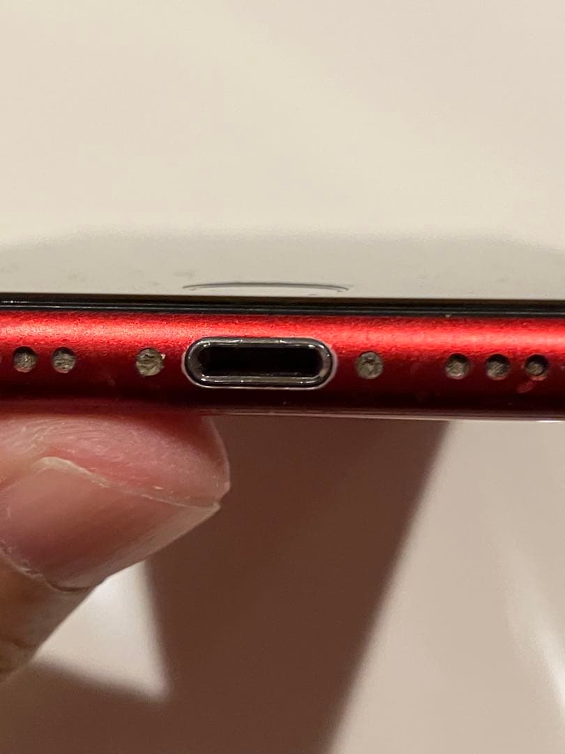 iPhone SE 第2世代　64gb レッド