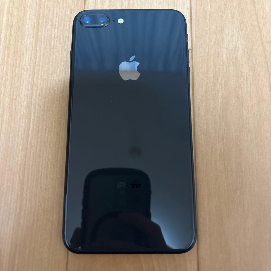 iPhone 8 Plus 64GB 箱付き