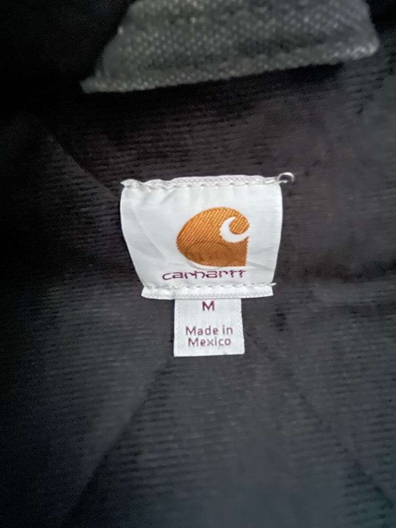 Carhartt アクティブジャケット　ブラック