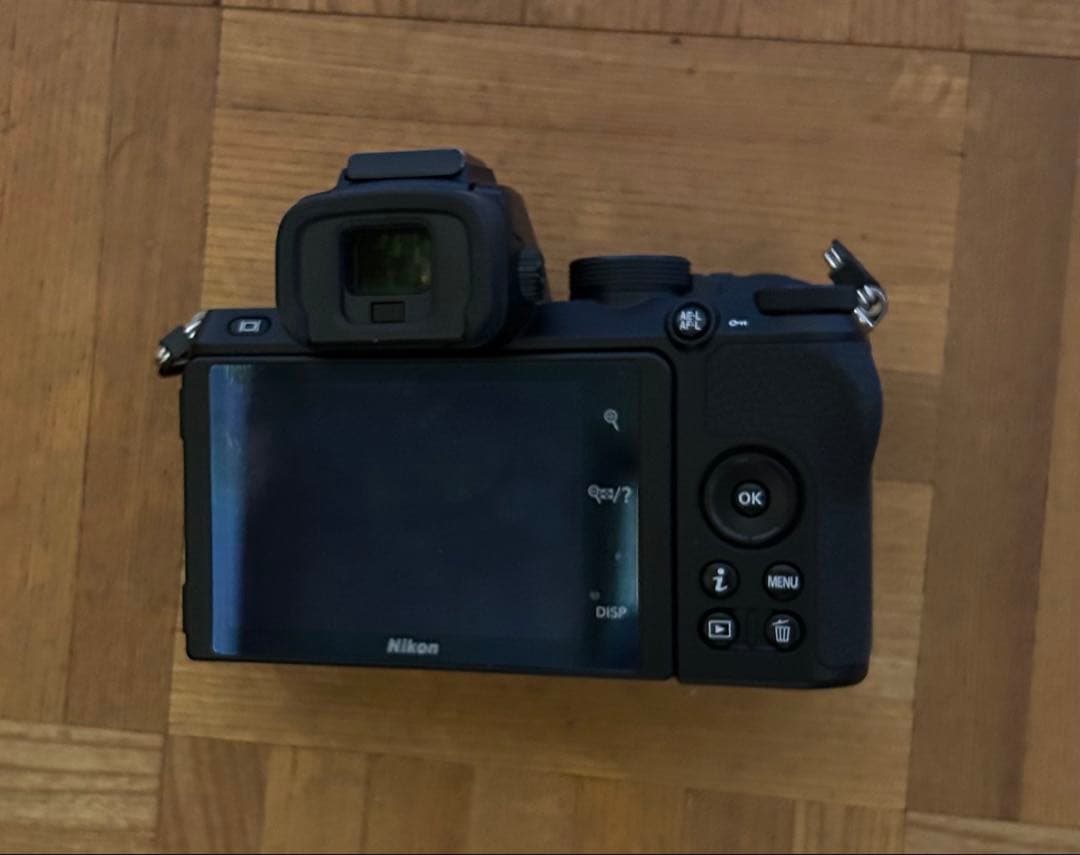 Nikon Z 50 DXレンズキット　シャッターカウント1613回　新品同様