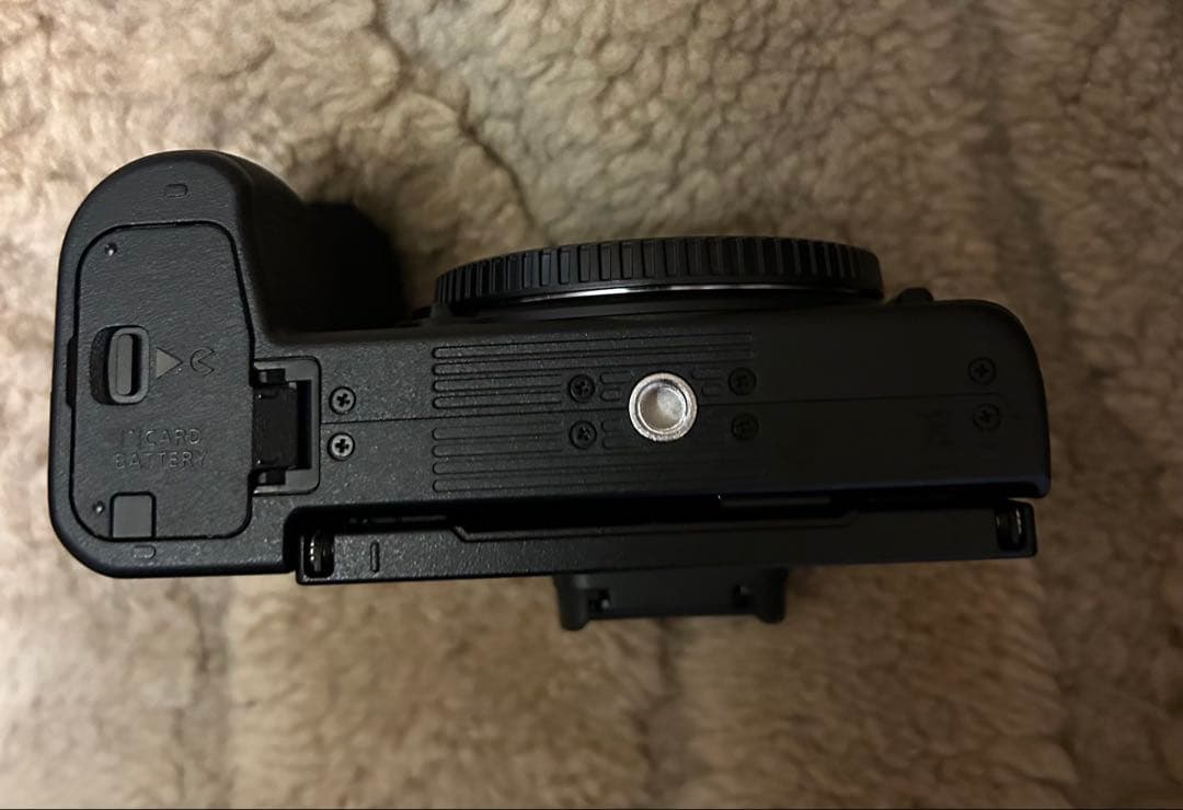 Nikon Z 50 DXレンズキット　シャッターカウント1613回　新品同様