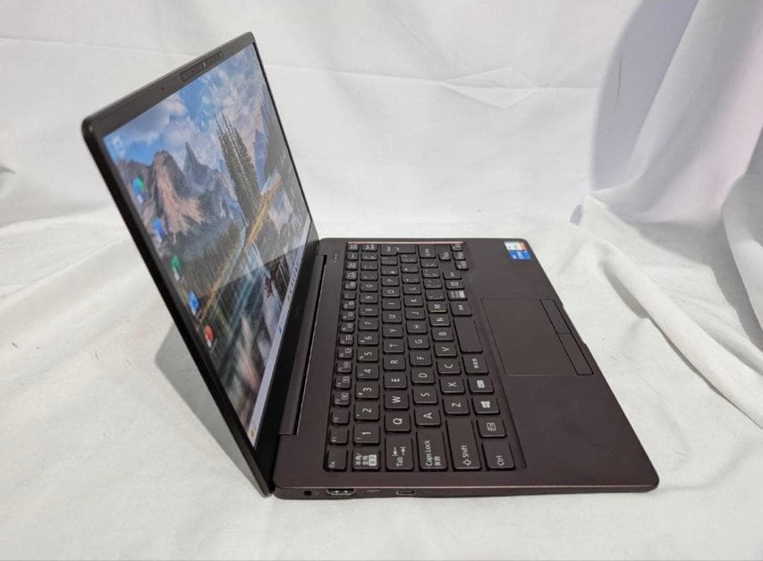 ★軽量高性能★ 富士通 CH75/F3 第11世 1t i5-1135G7