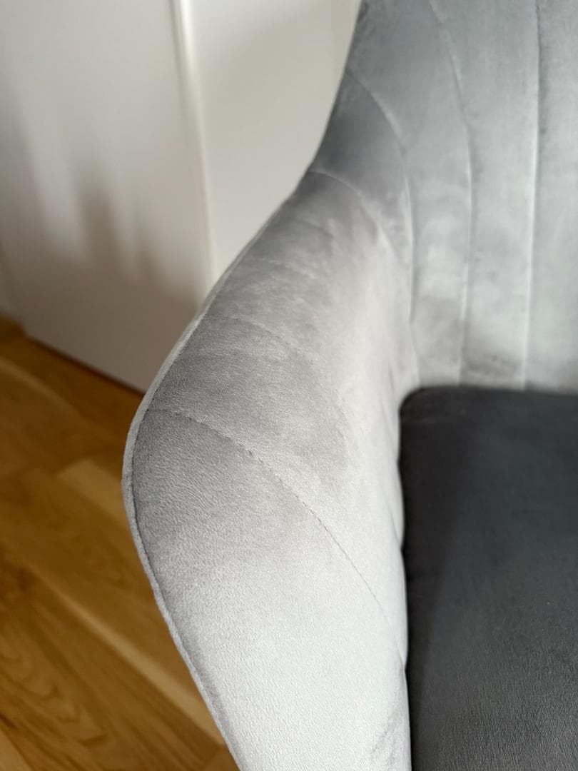 キャスター付きデスクチェア　ベロア生地