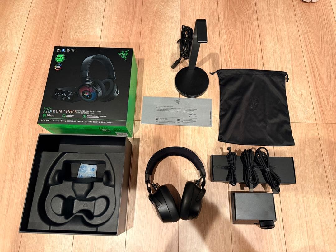 Razer Kraken V4 Pro ワイヤレスヘッドセット