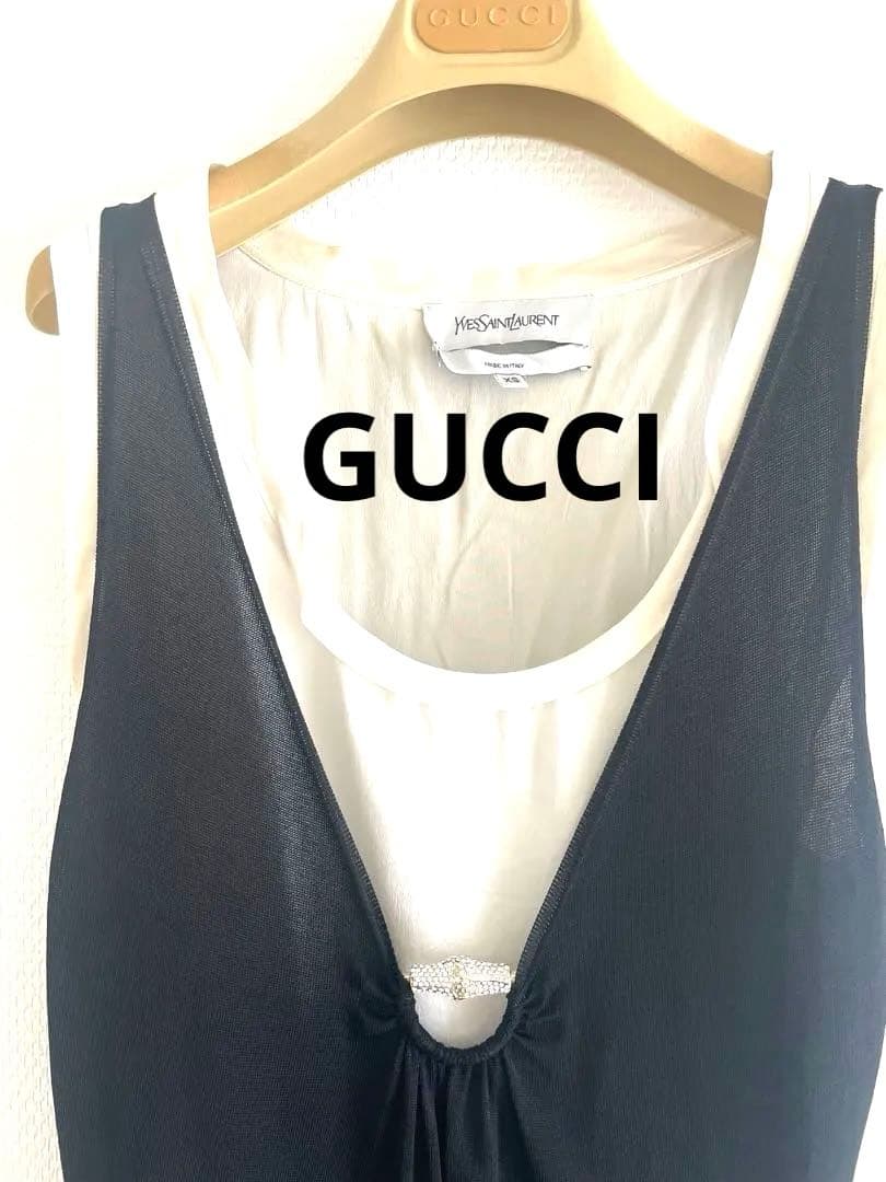 【GUCCI】美品✨ブラックキャミソール✨スワロスキーチャーム付き✨イタリー製