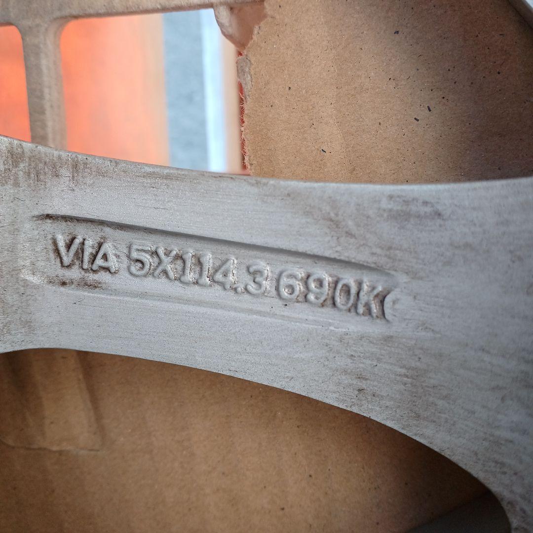 スタッドレスタイヤ　ヨコハマ　アイスガード　195/65/15　2016年製