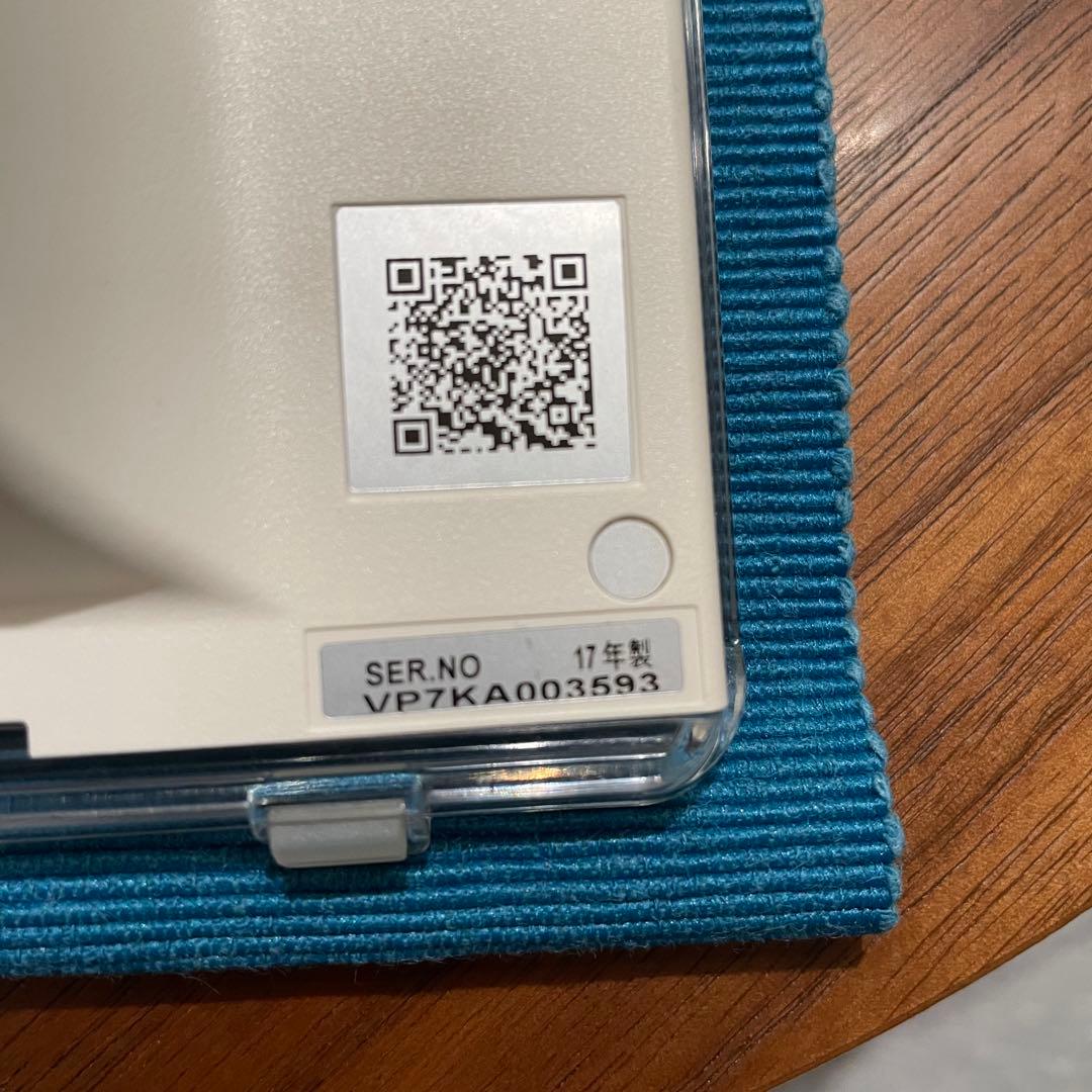 Panasonic ポータブルテレビ　VIERA UN-10E7