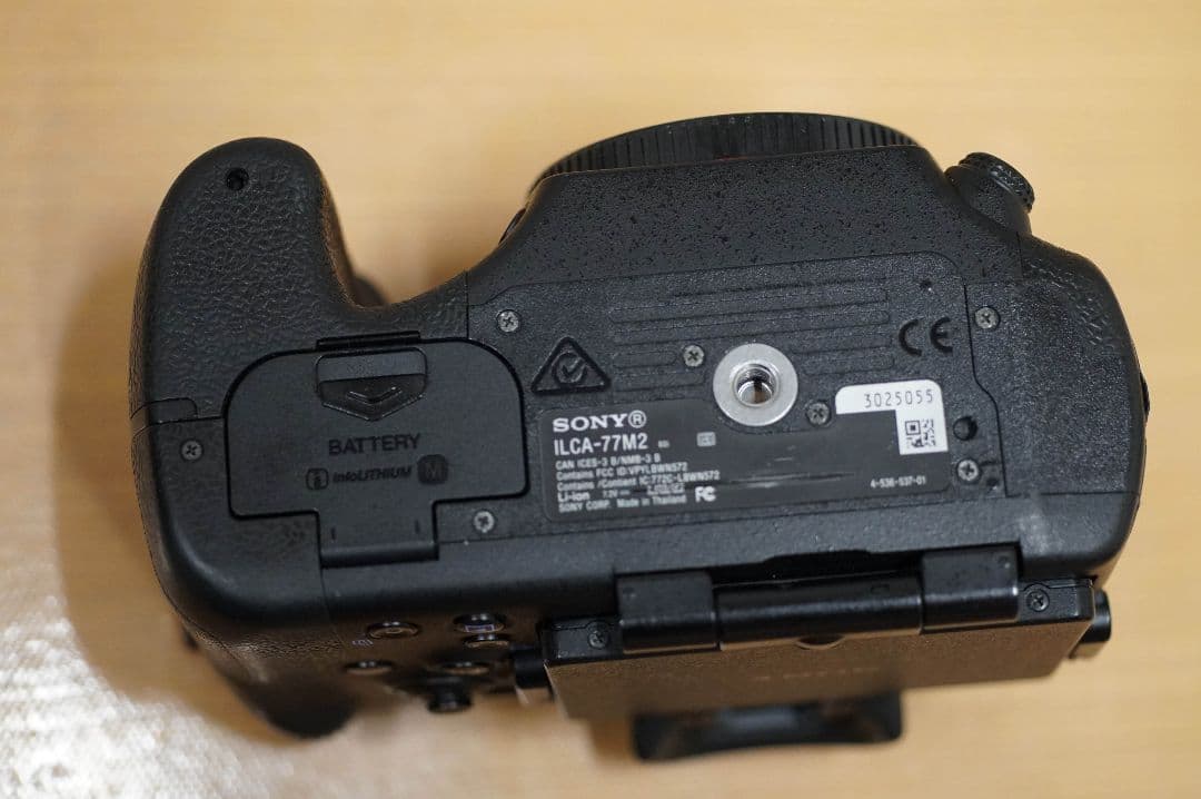 SONY α77II 純正バッテリーグリップ付［シャッター回数48,876回］