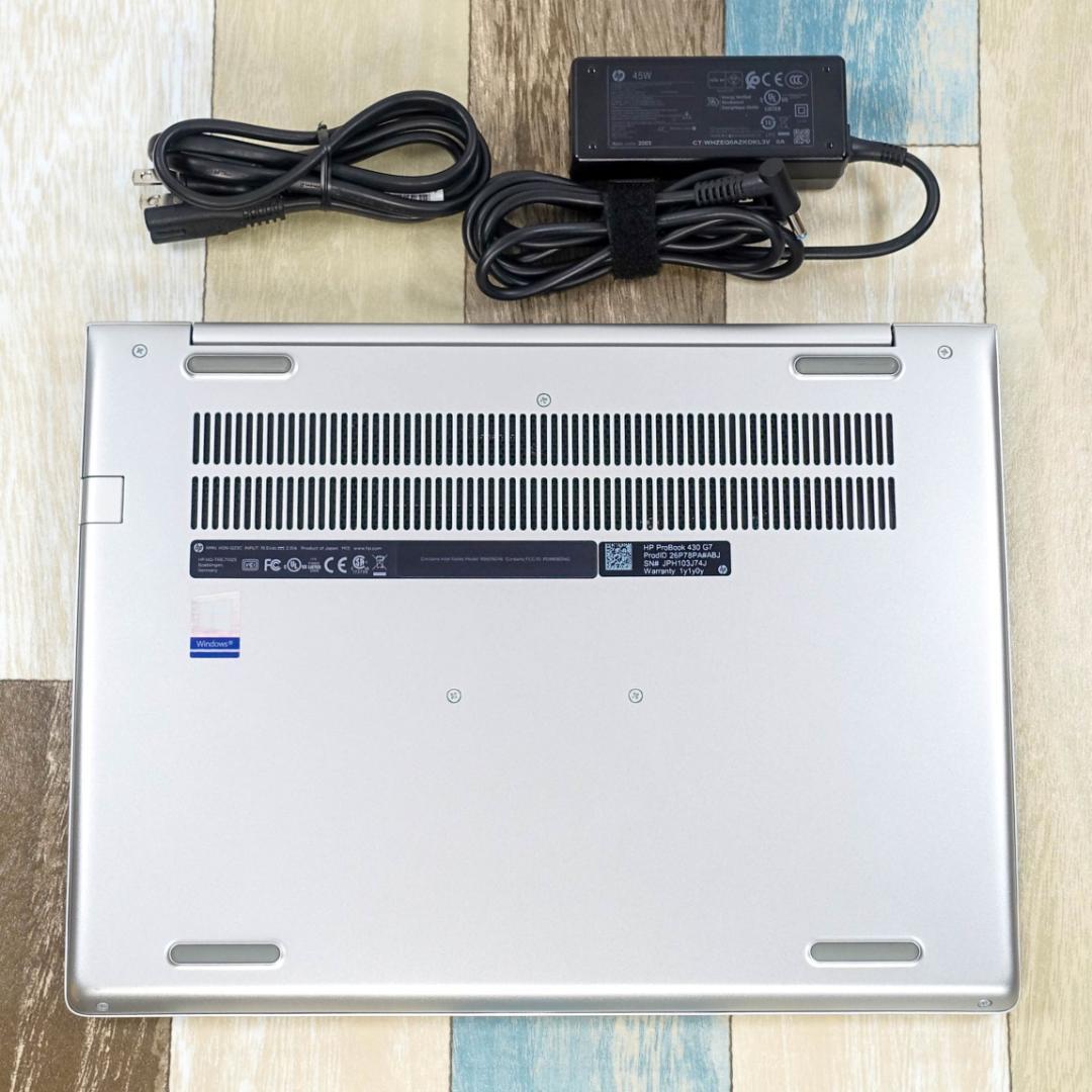 メモリ増設済✨極美品✨第１０世代コアｉ５搭載モバイル✨超高速ＳＳＤ＆大容量メモリ