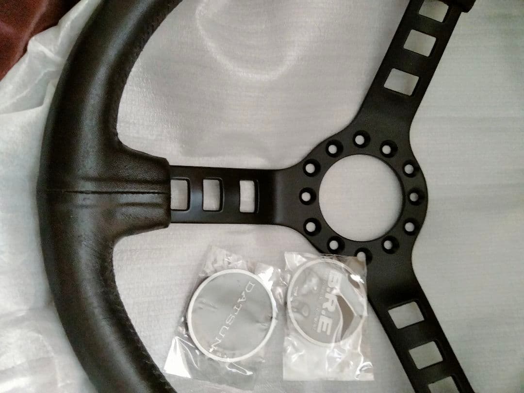 B.R.E バンザイレーシング！DUTSUNタイプコンペステアリング33パイ☆