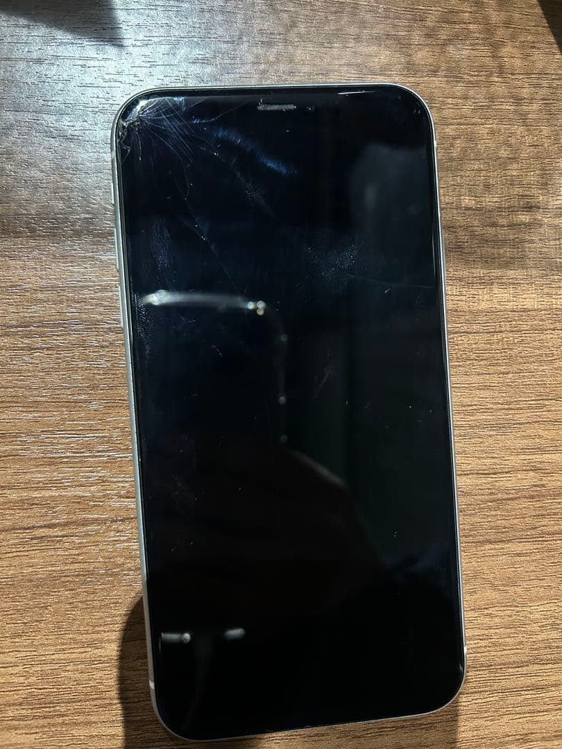 【値引き交渉◯】Apple iPhone XR ホワイト 本体　画面ヒビ割れ