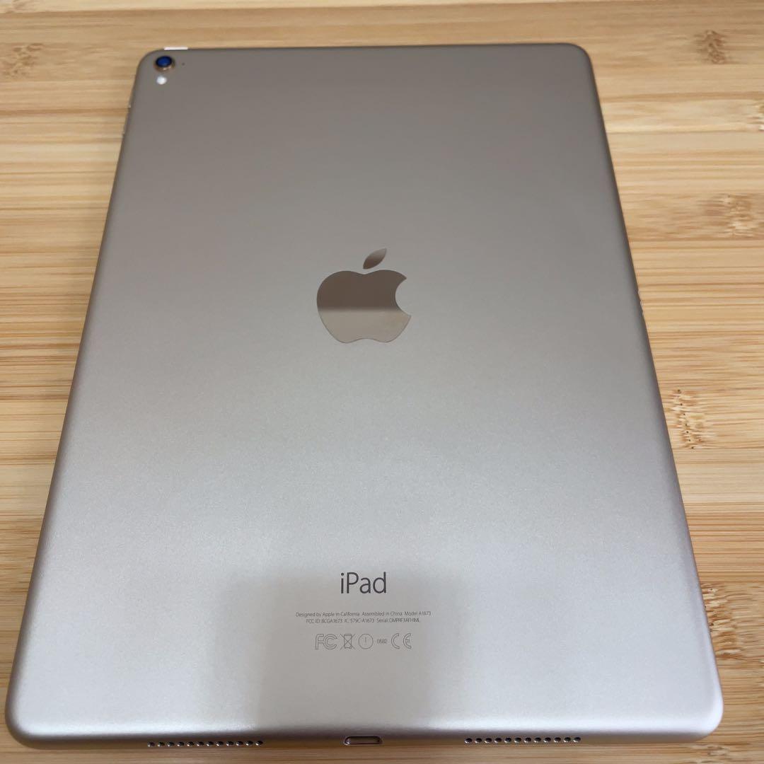 iPad Pro 9.7インチ　ゴールド　128G Wi-Fiモデル