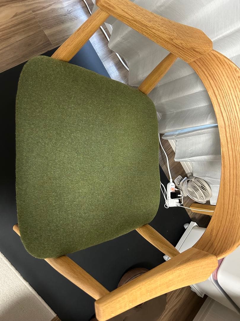 momo natural チェア