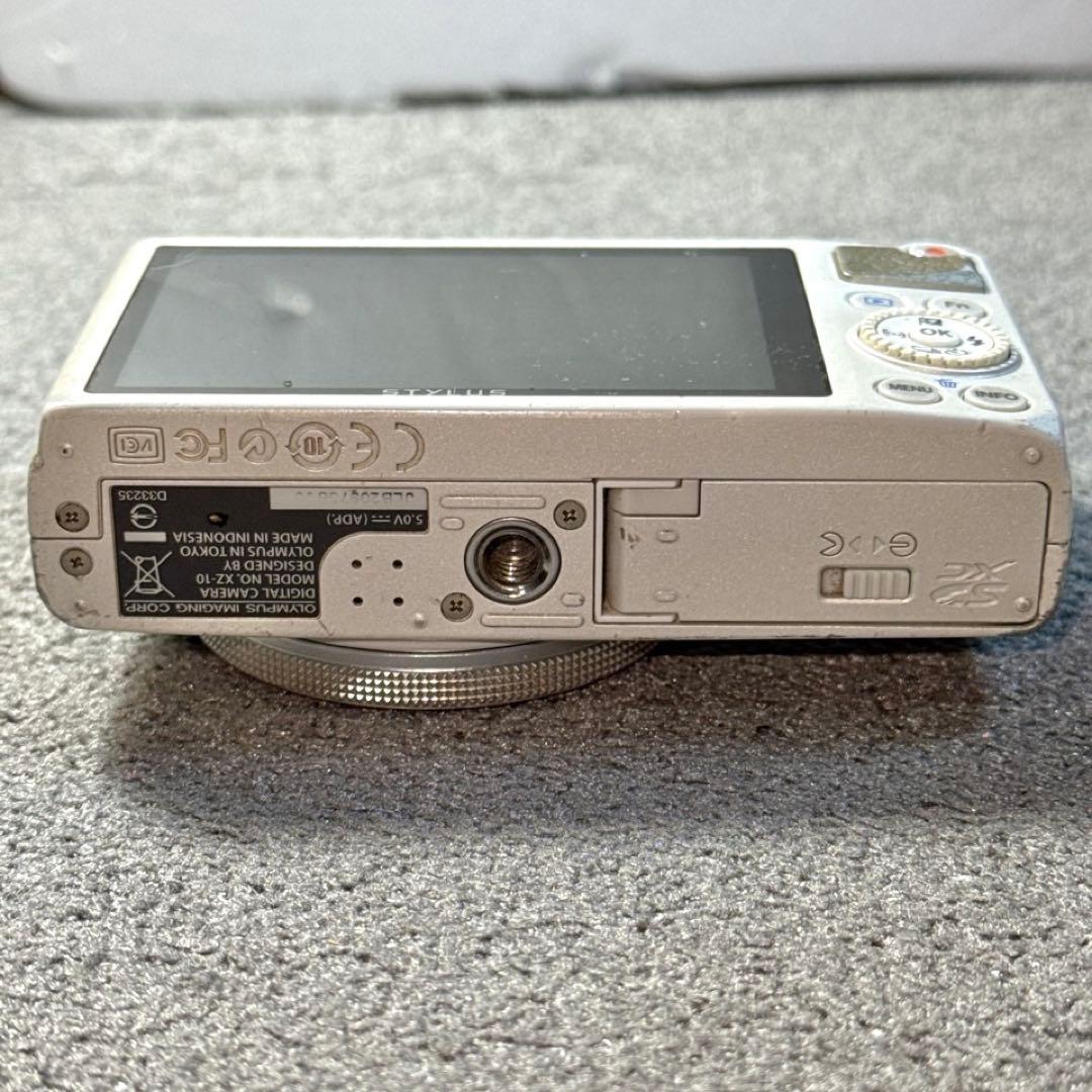 ☆動作OK OLYMPUS XZ-10 バッテリー＆SDカード付き