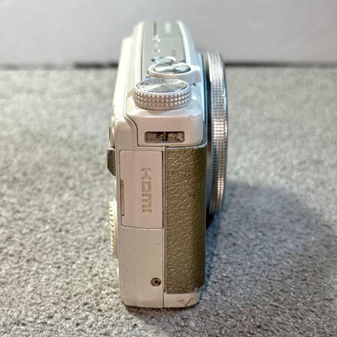 ☆動作OK OLYMPUS XZ-10 バッテリー＆SDカード付き