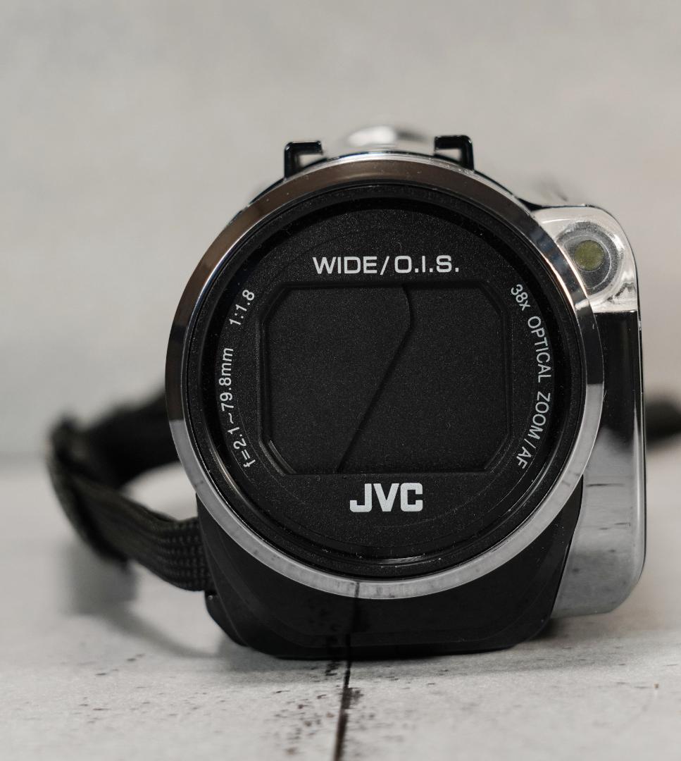 JVC ビデオカメラ Everio GZ-E745 ブラック