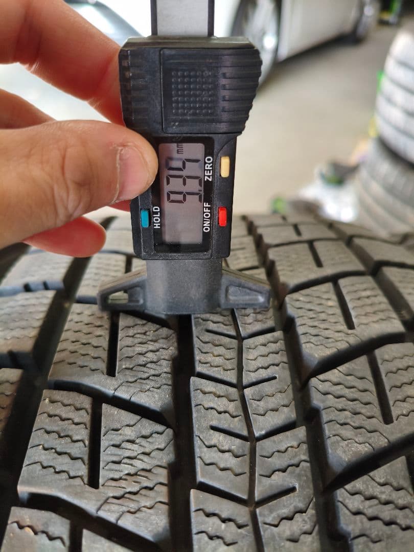  X3.X4 MAK　スタッドレスタイヤ・ホイールセット　4本