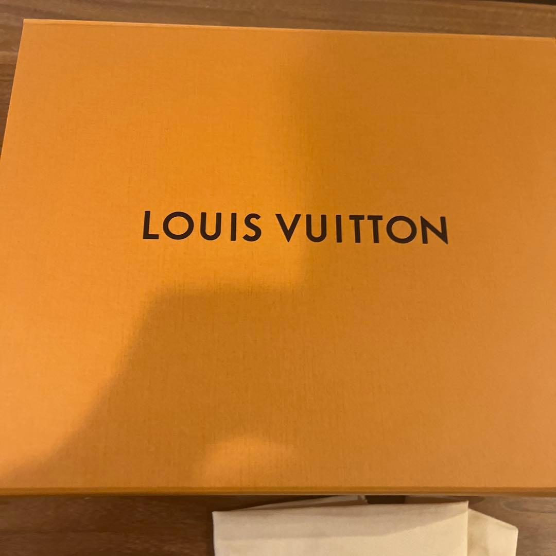 ルイ・ヴィトン モノグラム シャドウ レーサー スリングバッグ