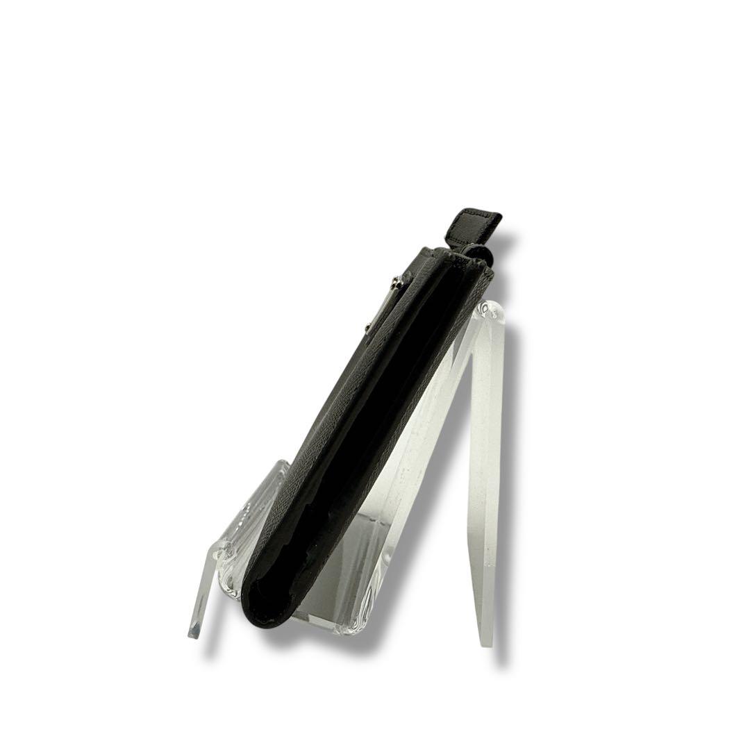 極美品 PRADA プラダ ケース 三角ロゴ サフィアーノ レザー 現行