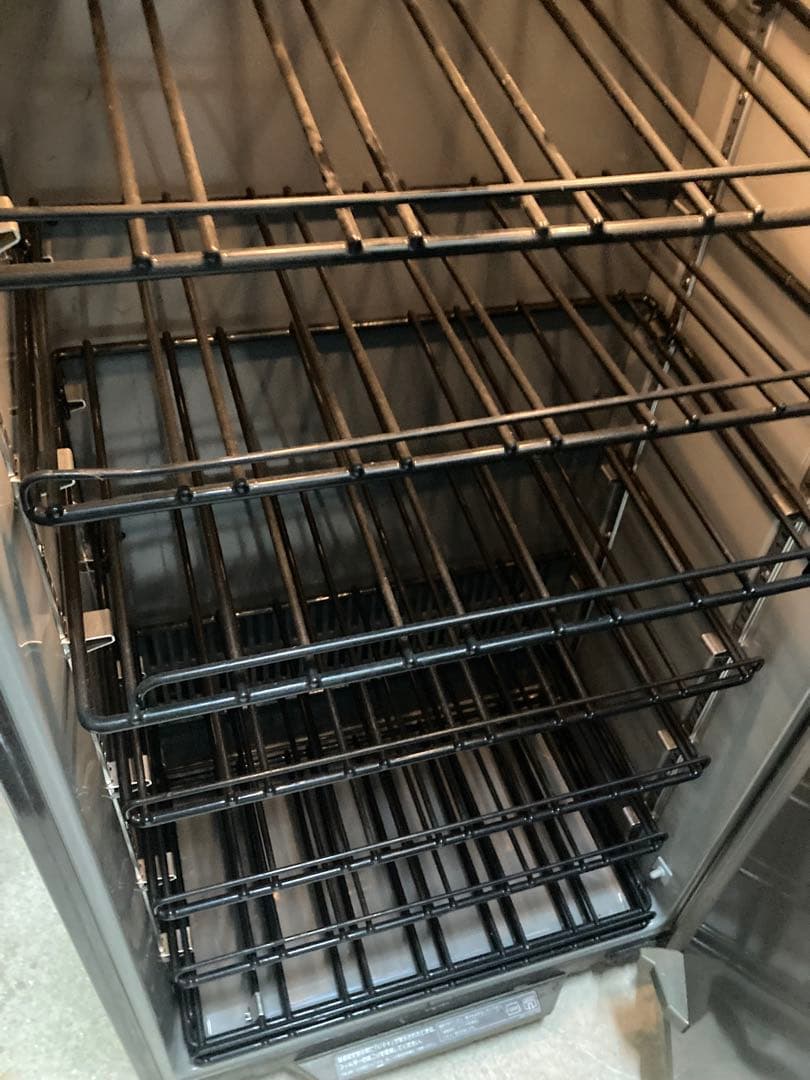 Ｍisa出品　冷蔵庫　ナショナル ワインセラー　未使用に近い