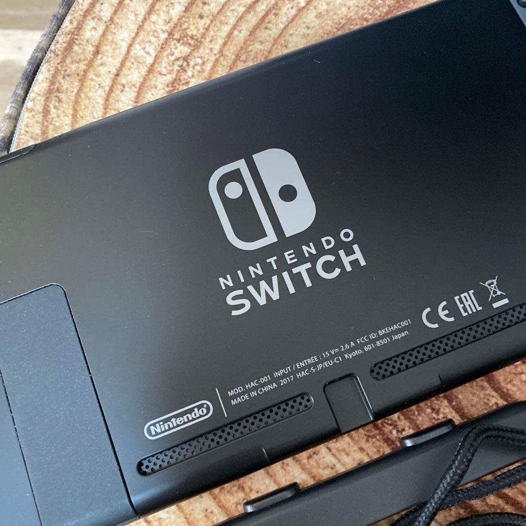 Nintendo Switch ニンテンドースイッチ本体　グレー①
