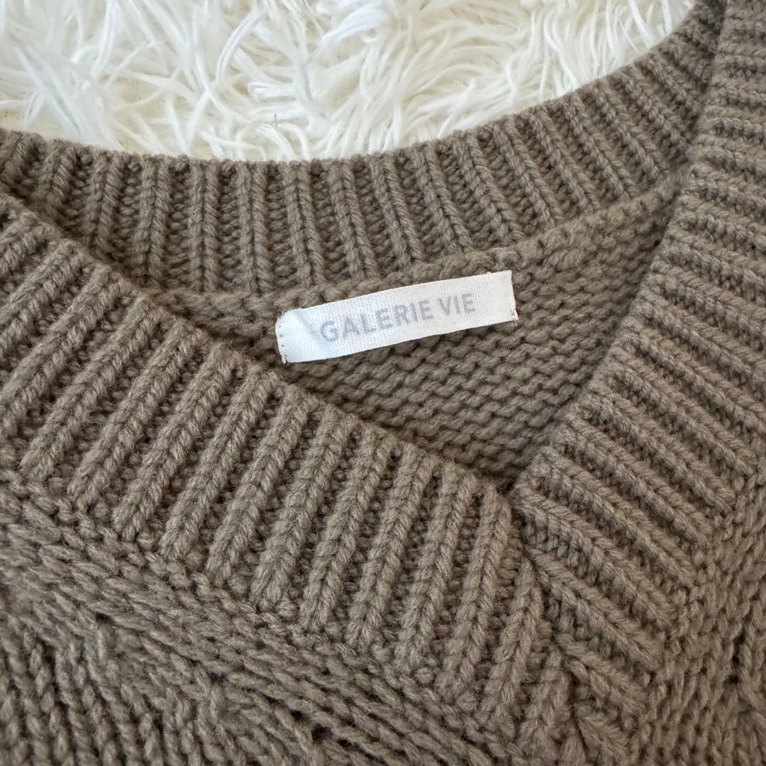 美品✨完売色✨ギャルリーヴィー ファインウールVネックプルオーバー ニット
