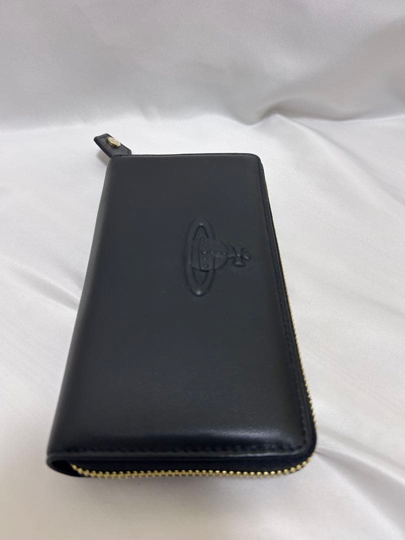 Vivienne Westwoodロゴ長財布　黒