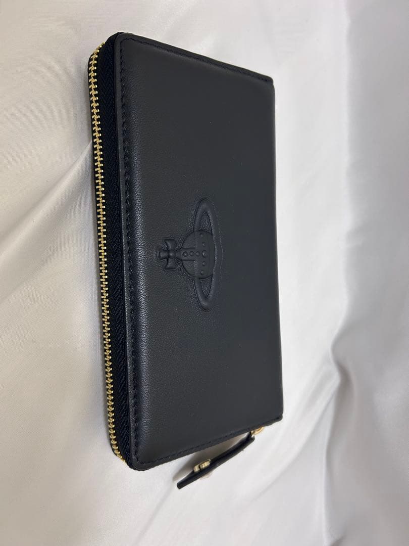 Vivienne Westwoodロゴ長財布　黒