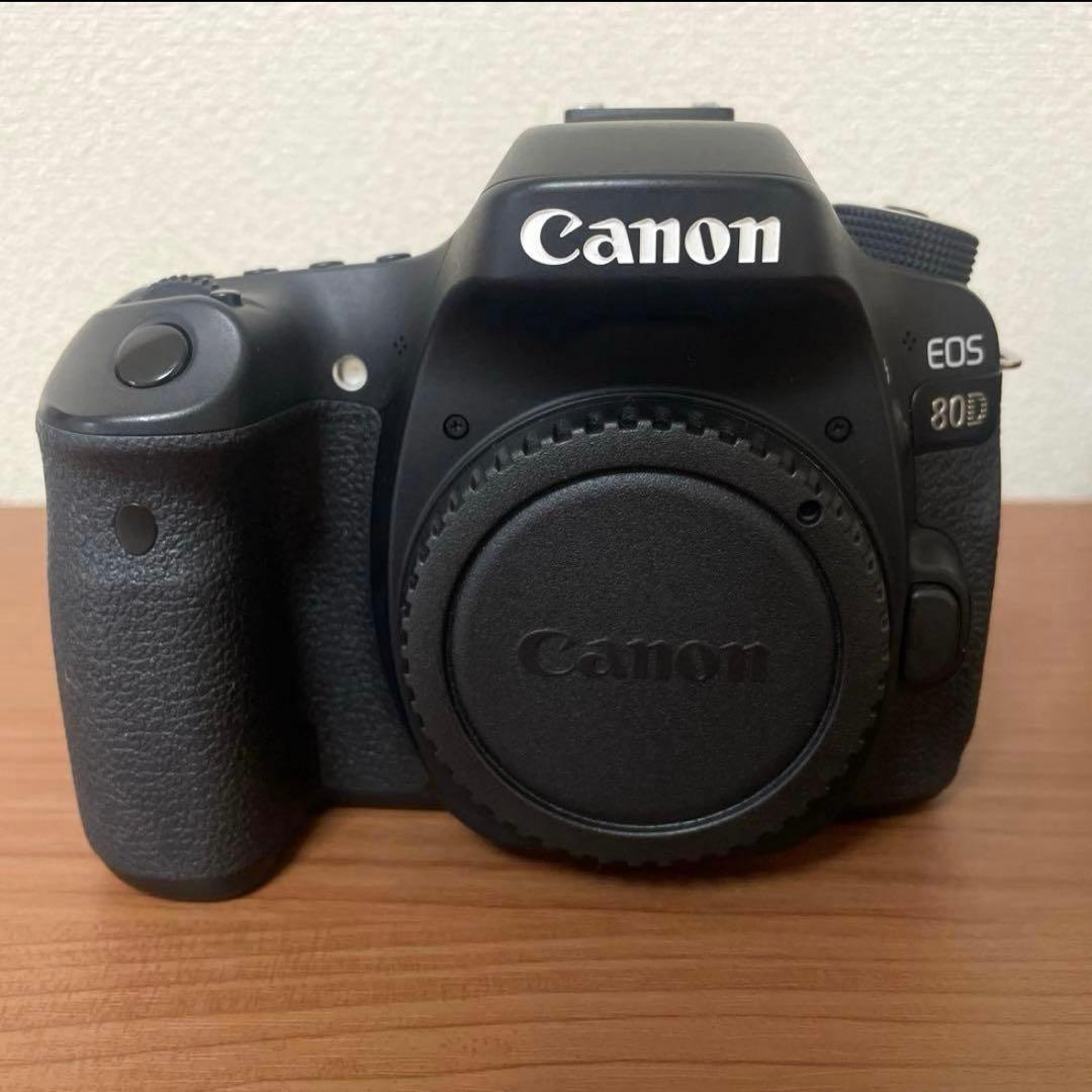 CanonEOS80Dデジタル一眼レフ+18-55mm 標準ズームレンズ＋付属品