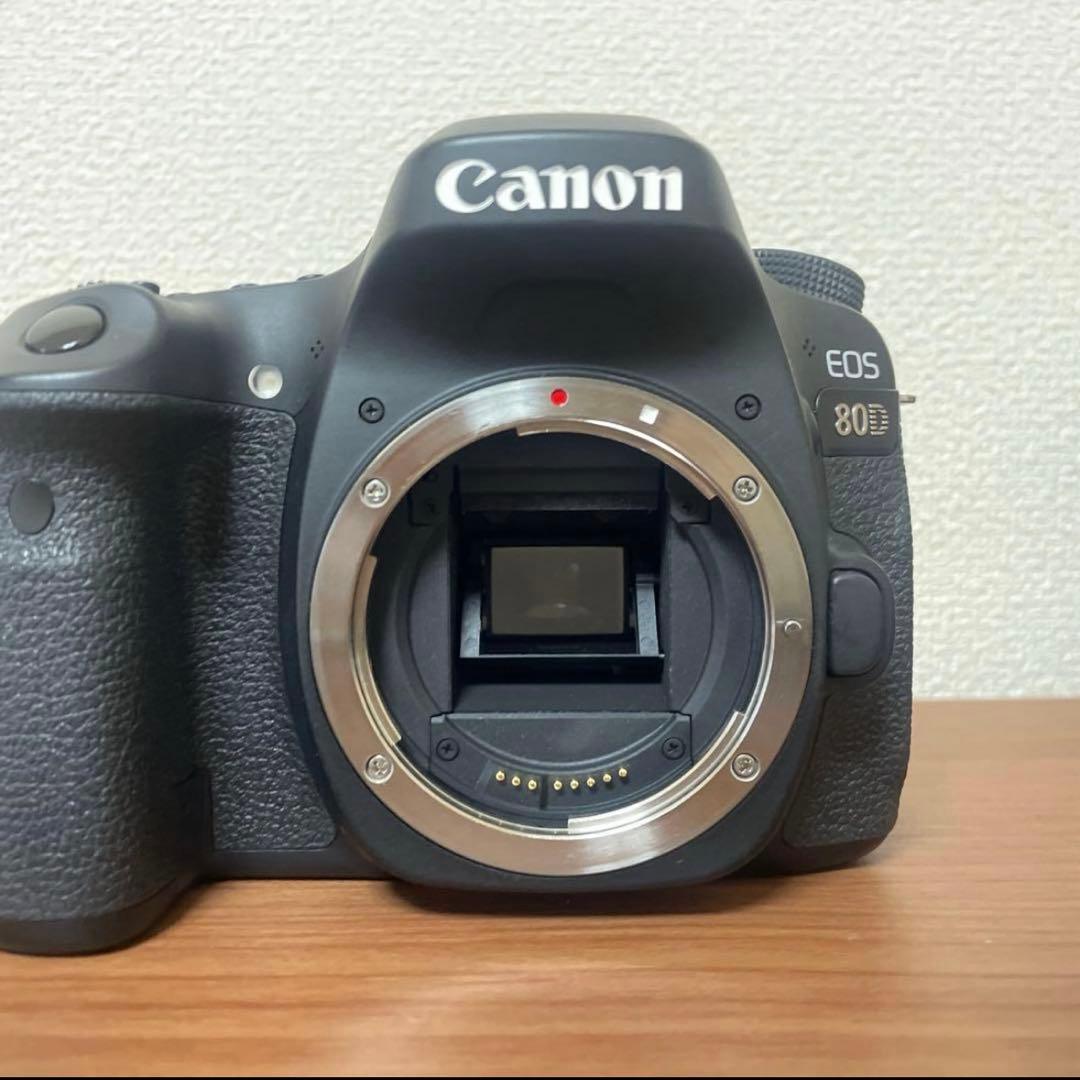 CanonEOS80Dデジタル一眼レフ+18-55mm 標準ズームレンズ＋付属品
