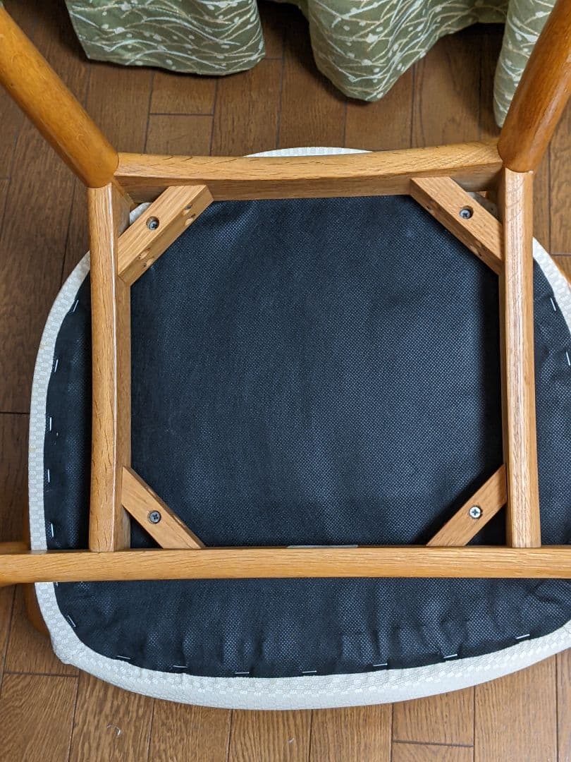 飛騨産業クレセントダイニングチェアー