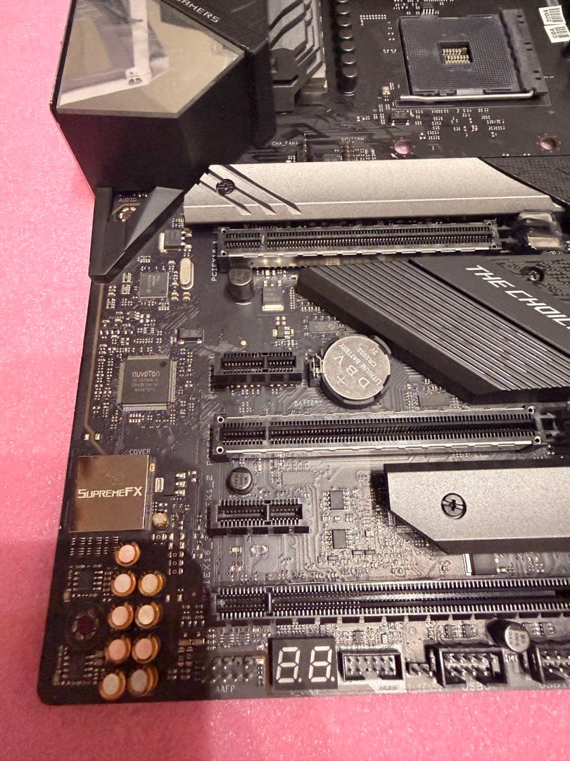 ASUS ROG STRIX X570-E GAMING（ATXマザーボード）