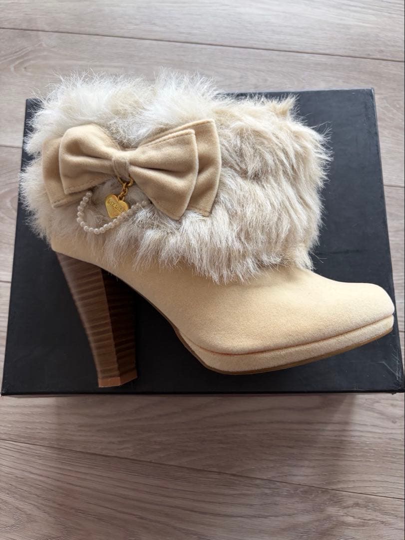 LIZ LISA リズリサ ファー付 ショートブーツ リボン　Lサイズ