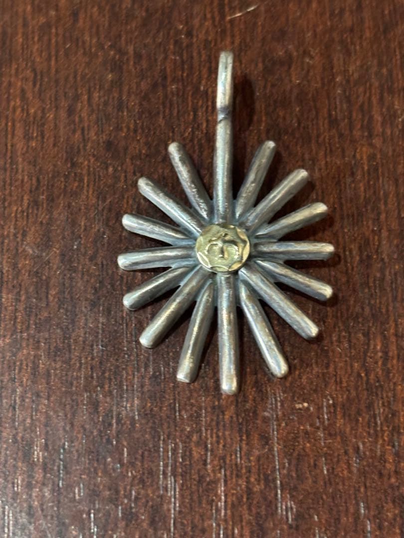 リリン　金メタル付ウニトップ大