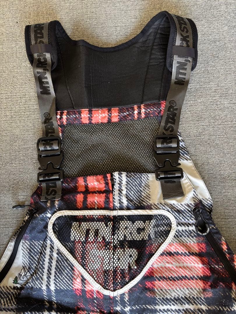 スノーボード用ビブパンツ（マウンテンロックスター）