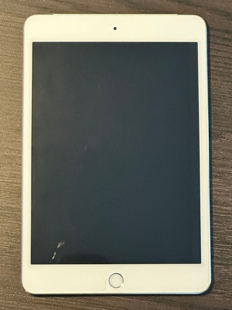 iPad mini 4 128GBシルバー 本体 Wi-Fi+ Cellular