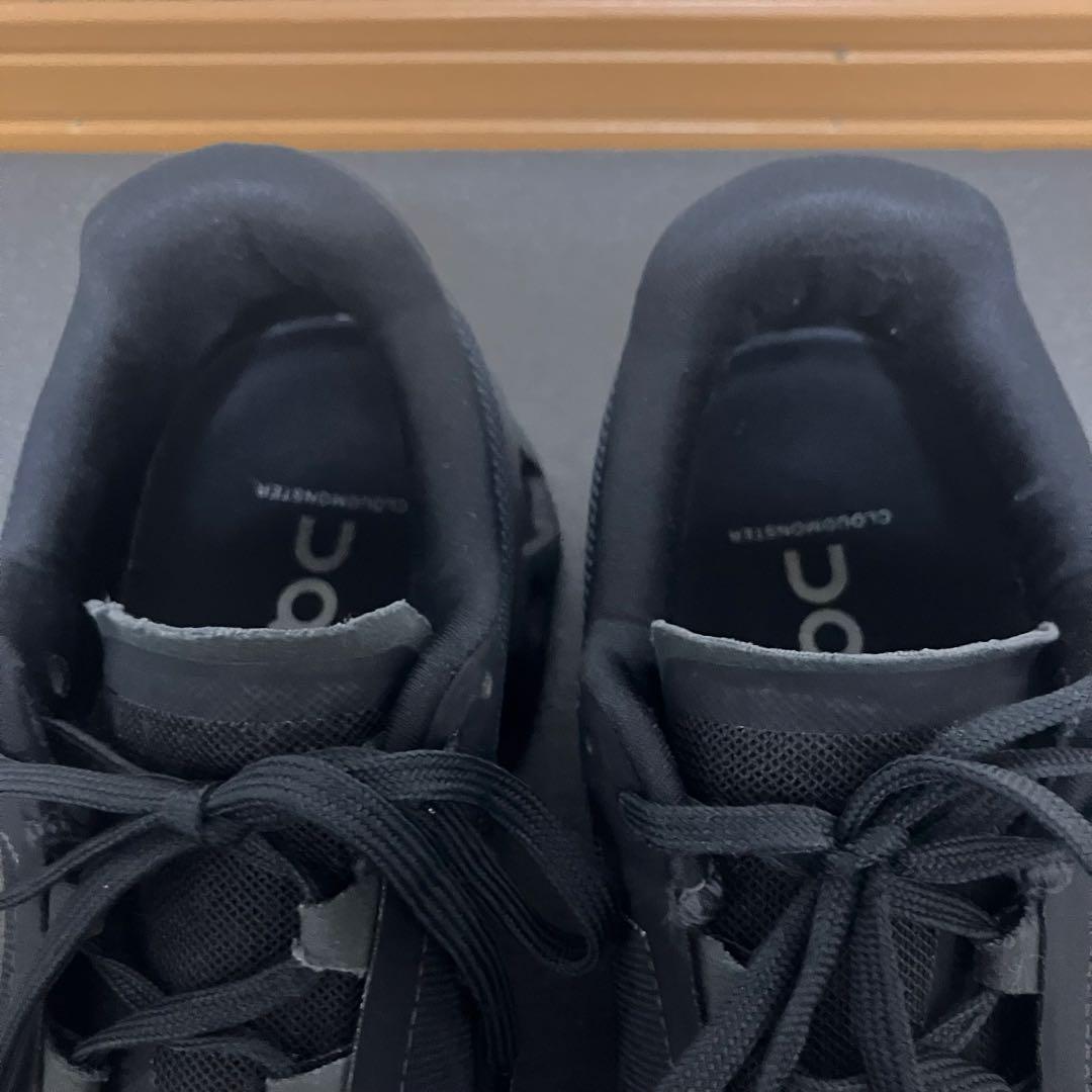 オン On クラウドモンスター ランニングシューズ スニーカー スポーツ