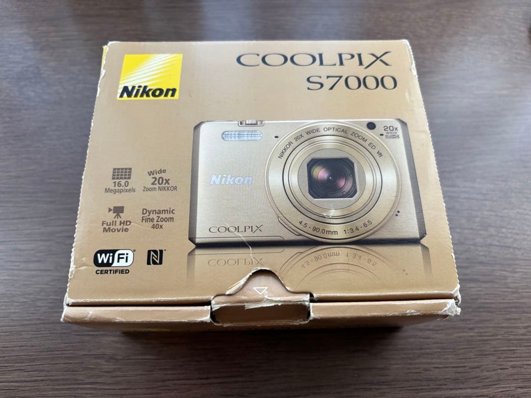 Nikon ニコン COOLPIX S7000 デジカメ