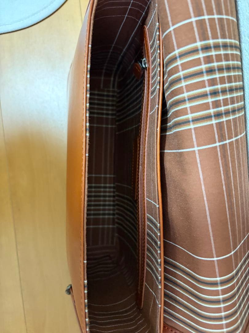 マザーハウス　レザー ショルダーバッグ