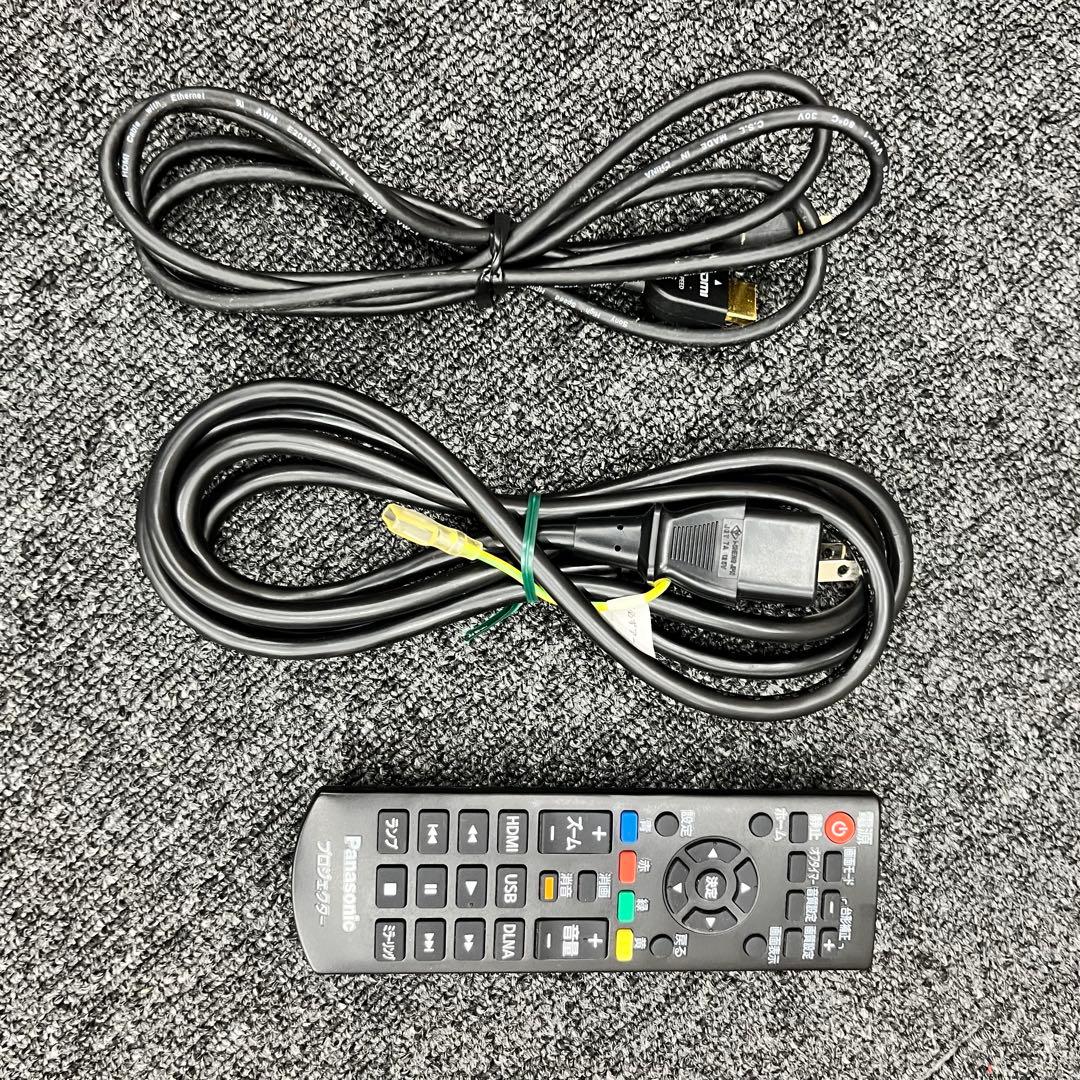 【7134】 Panasonic TH-100FP1 プロジェクター