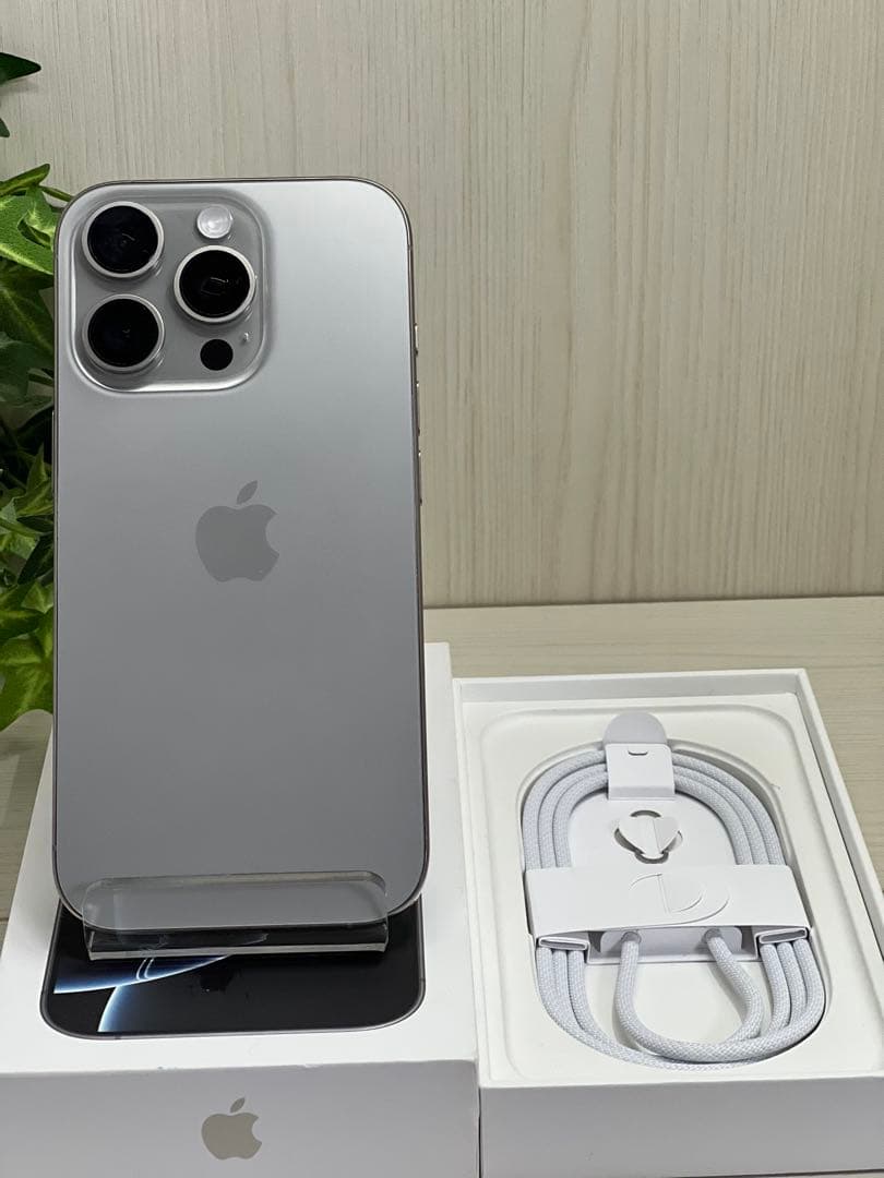 ✨iPhone 16 Pro ❣️ 256GB ナチュラルチタニウム✨96%