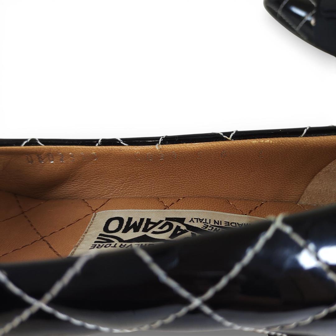 フェラガモ|VARA|キルティングリボン|6C|黒|i1781