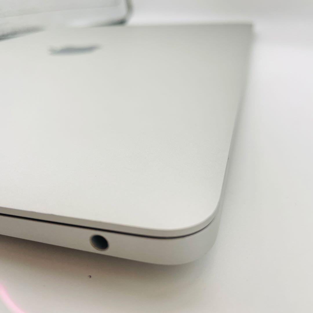 MacBook Air A2179 2020年モデル シルバー 動作OK