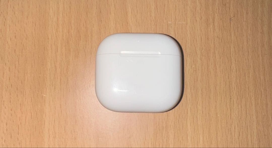 イヤホン AirPods4