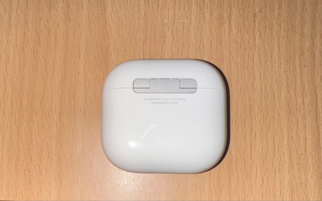 イヤホン AirPods4