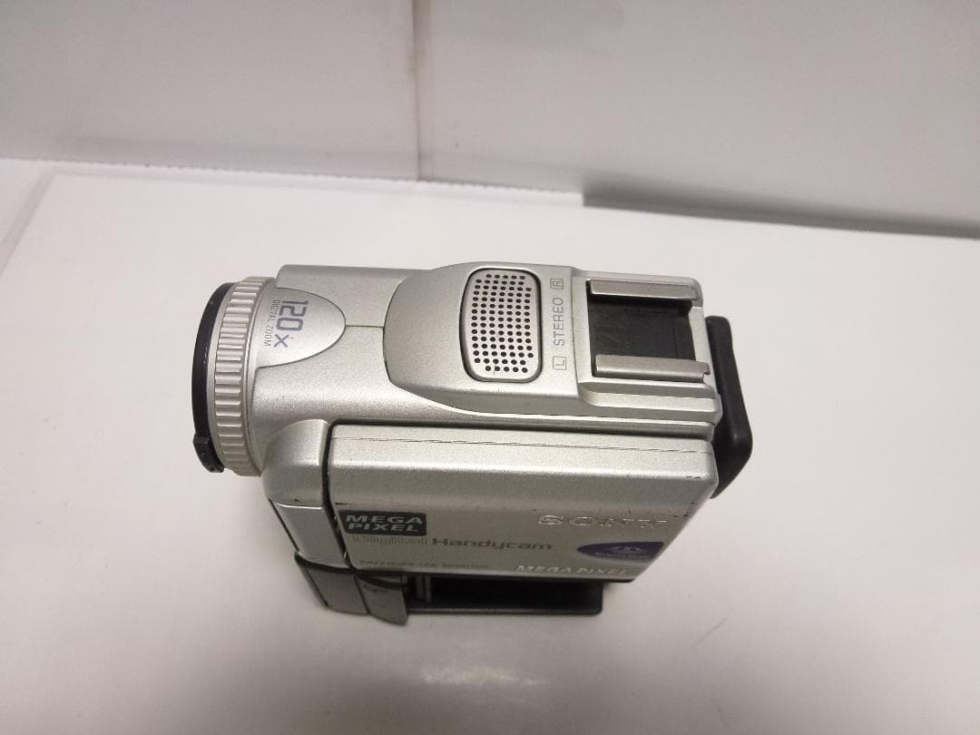 動作品Mini DV　ソニー　デジタルビデオカメラ　SONY DCR-PC101
