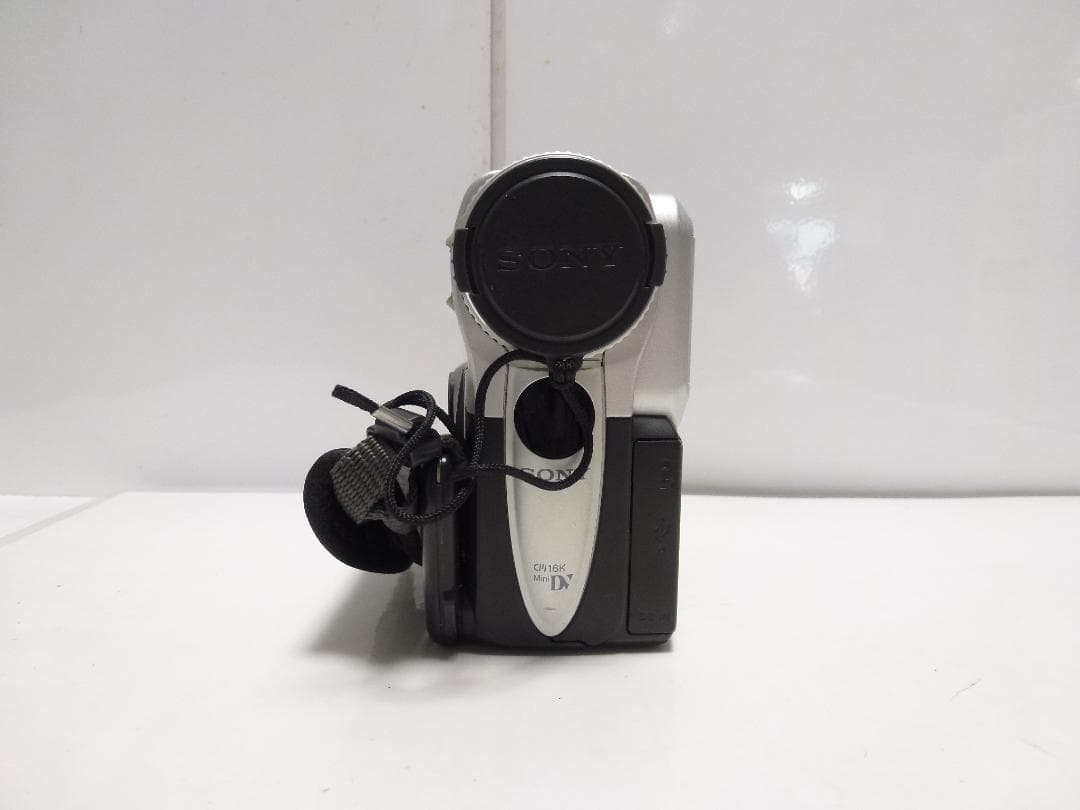動作品Mini DV　ソニー　デジタルビデオカメラ　SONY DCR-PC101