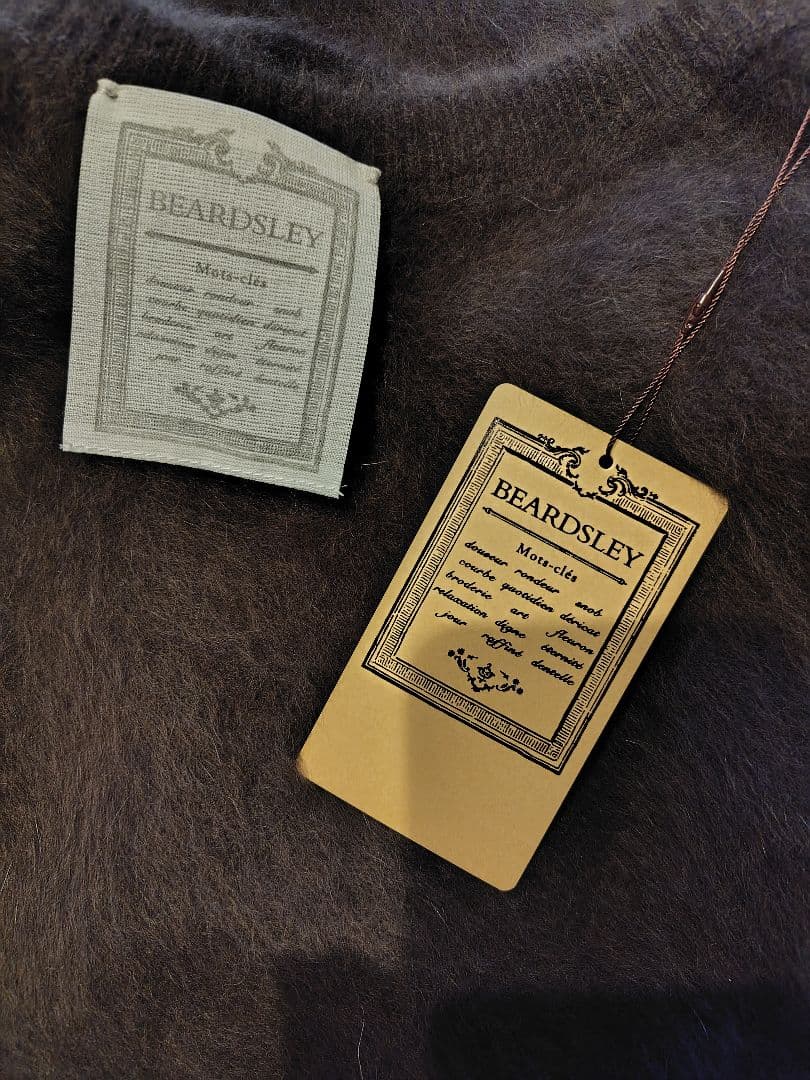 BEARDSLEYファーニットポンチョ　ブラウン