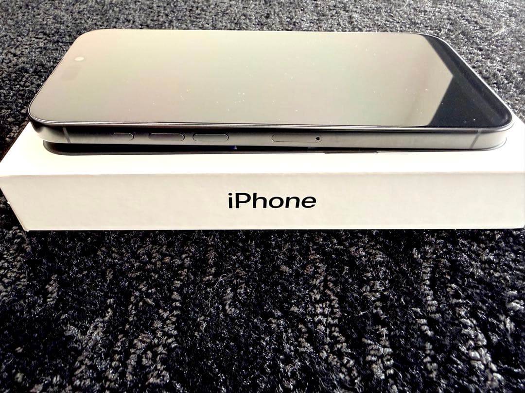 【超美品】iPhone16ProMax 512GB ブラックチタニウム おまけ付