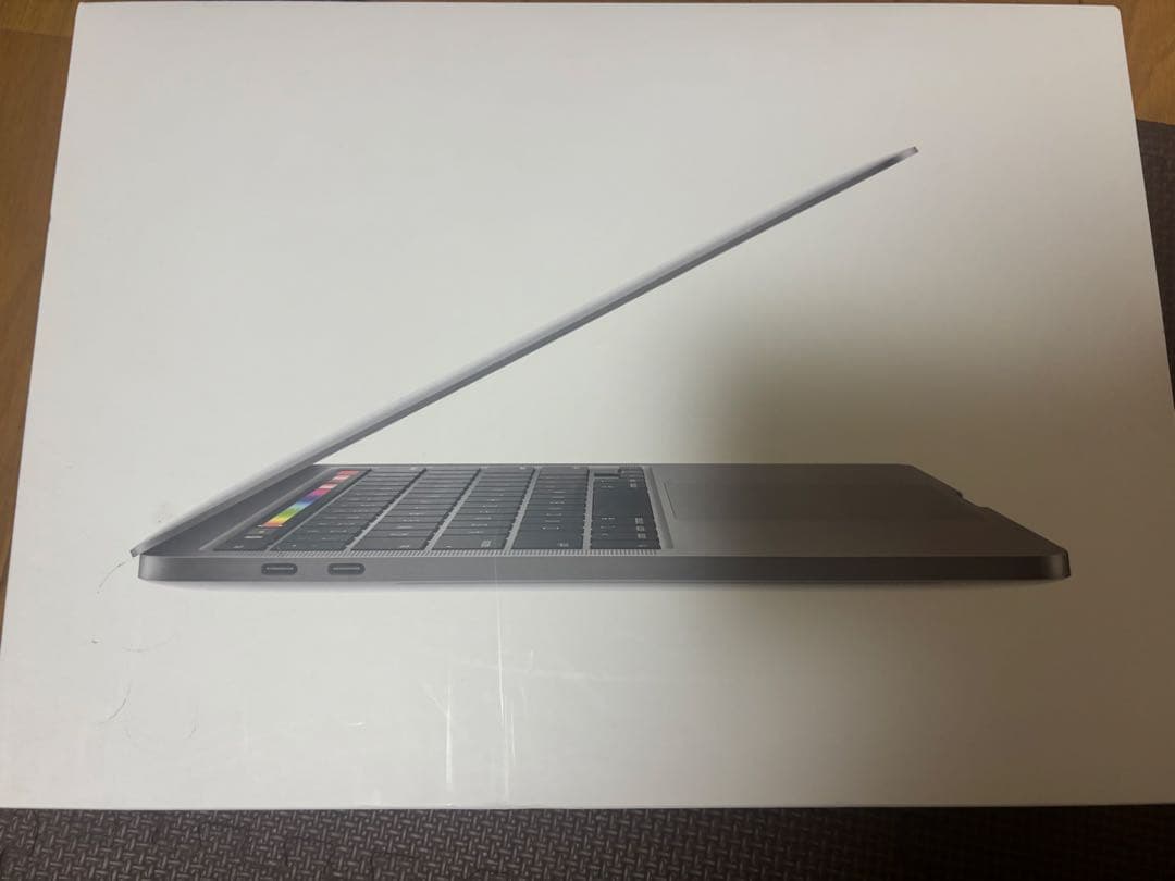 MacBook Pro 13インチ 2020製　1TB